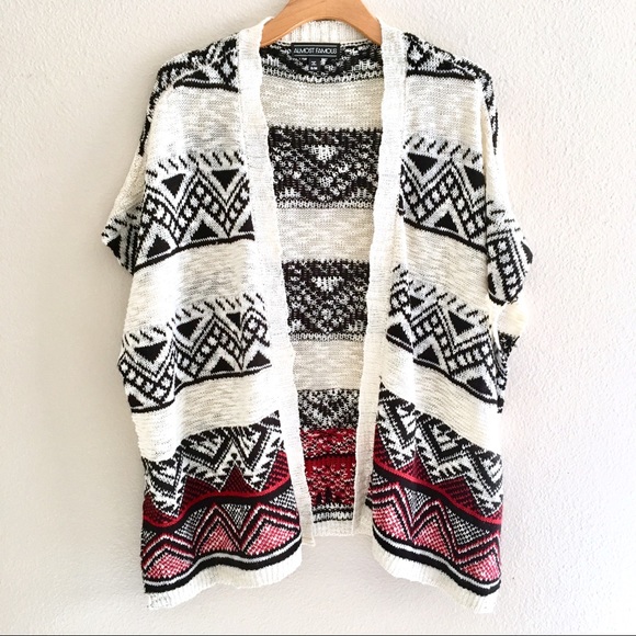 Almost Famous Aztec Short Sleeve Cardigan Sz S/M - Picture 1 of 8